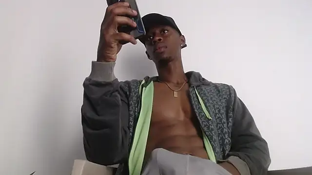 Snapshot of drake_brwon_23 chatting on 26, 11, 2025 drake brwon 23 online show from 26, 11, 2025