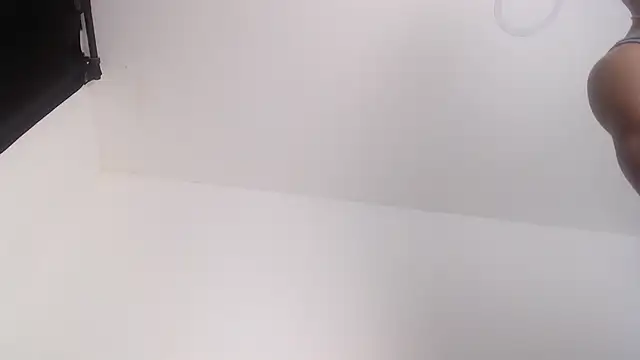 Snapshot of drake_brwon_23 chatting on 10, 2, 2026 drake brwon 23 online show from 10, 2, 2026