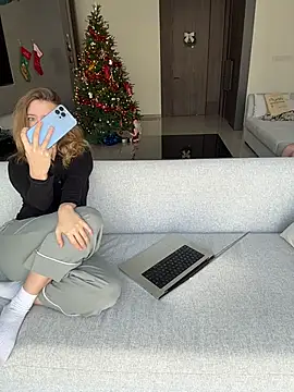 Snapshot of Nura_n_Sarah chatting on 10, 1, 2026 Nura n Sarah online show from 10, 1, 2026