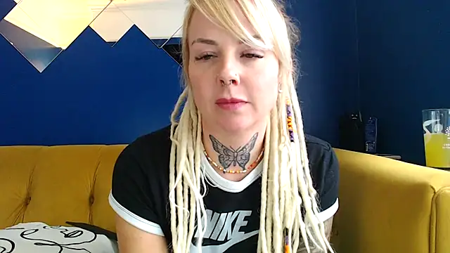 pixiedreadx online show from 5, 11, 2025