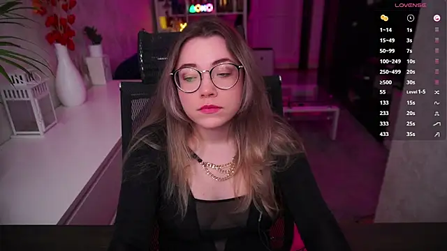 Snapshot of RemyCute chatting on 2, 2, 2026 RemyCute online show from 2, 2, 2026