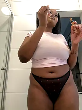 Snapshot of Neelo-Smith chatting on 12, 9, 2025 Neelo-Smith online show from 12, 9, 2025