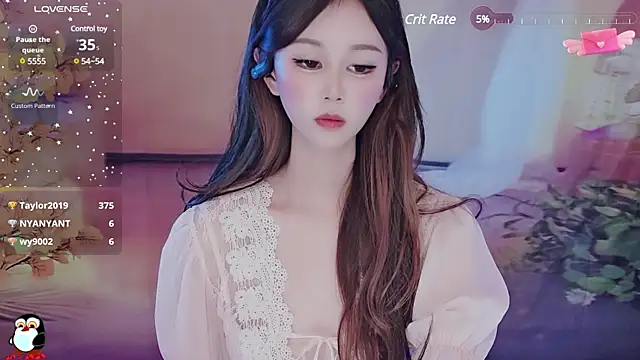 Aimee-520 online show from 19, 2, 2025