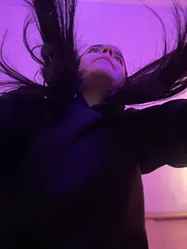 Alicia Ruiz online show from 17, 10, 2025