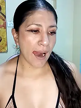 Snapshot of nammy__dirtyhott chatting on 25, 11, 2025 nammy dirtyhott online show from 25, 11, 2025