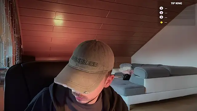 Snapshot of naked_psy chatting on 17, 2, 2025 naked psy online show from 17, 2, 2025