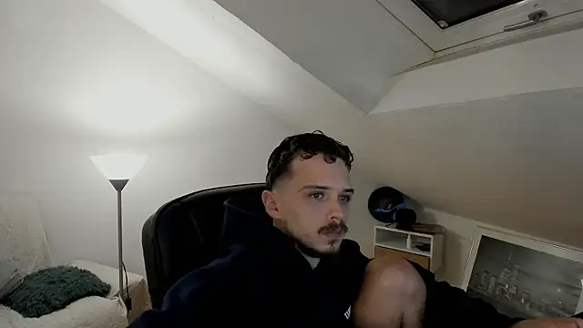 Snapshot of naked_psy chatting on 14, 9, 2025 naked psy online show from 14, 9, 2025