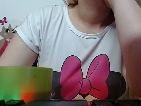 Snapshot of 69liamilk69 chatting on 24, 10, 2025 69liamilk69 online show from 24, 10, 2025