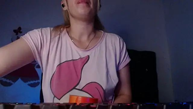 69liamilk69 online show from 13, 1, 2026