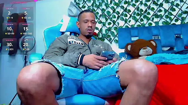 black latin23cm online show from 15, 3, 2025