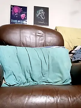 Snapshot of ColdVisitor chatting on 8, 9, 2025 ColdVisitor online show from 8, 9, 2025