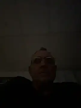 Snapshot of Trey100379100379 chatting on 6, 11, 2025 Trey100379100379 online show from 6, 11, 2025