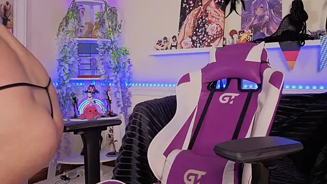 EvaTyrell online show from 13, 10, 2025