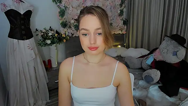 MiracleCurly online show from 2, 11, 2025