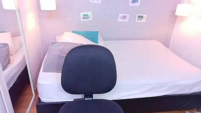 cock whisperer69  online show from 24, 3, 2026