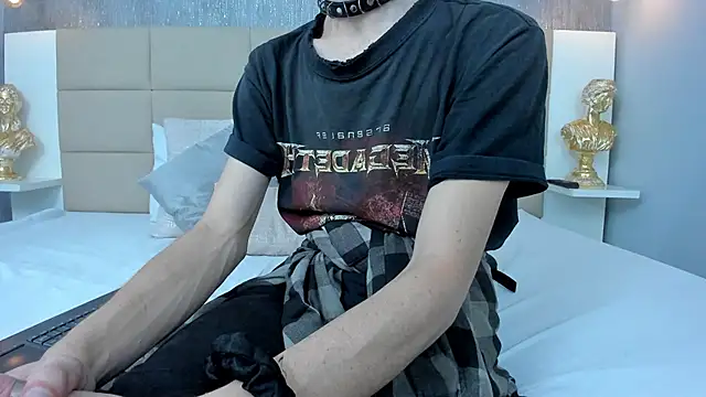 Snapshot of Hecatee_77 chatting on 18, 3, 2026 Hecatee 77 online show from 18, 3, 2026