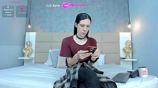 Snapshot of Hecatee_77 chatting on 1, 4, 2026 Hecatee 77 online show from 1, 4, 2026