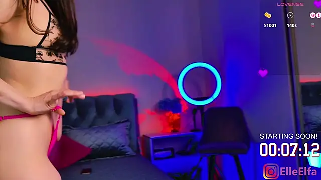 Snapshot of Elfaelle chatting on 31, 1, 2025 Elfaelle online show from 31, 1, 2025