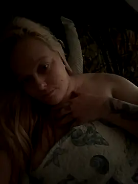 Cumslutsnowbunnie69 online show from 13, 10, 2025