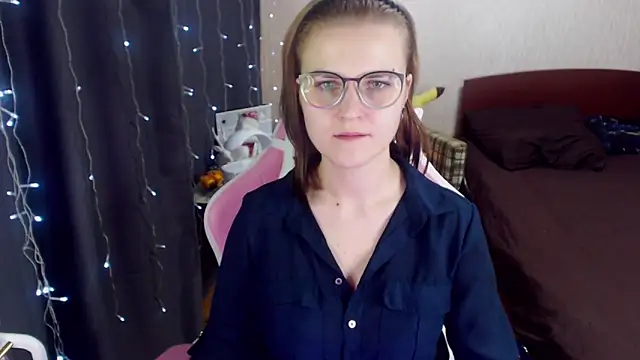 MissBrightShine online show from 18, 1, 2025