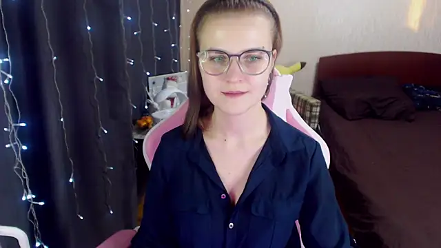 MissBrightShine online show from 18, 1, 2025