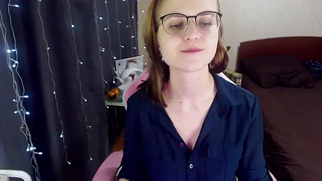 MissBrightShine online show from 18, 1, 2025