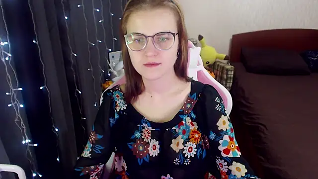 MissBrightShine online show from 21, 1, 2025