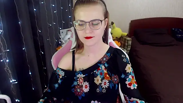 MissBrightShine online show from 22, 1, 2025