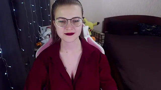 MissBrightShine online show from 14, 2, 2025