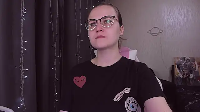 MissBrightShine online show from 15, 10, 2025