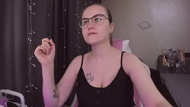 MissBrightShine online show from 16, 11, 2025