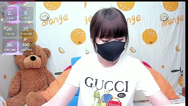 alonelove   online show from 13, 10, 2025