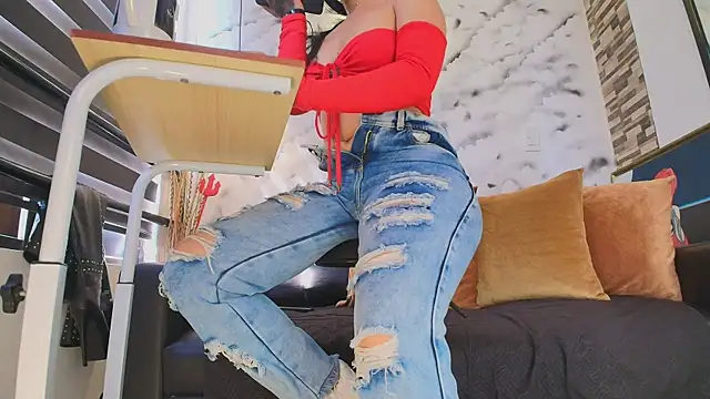 Sophie LittleS online show from 1, 5, 2026