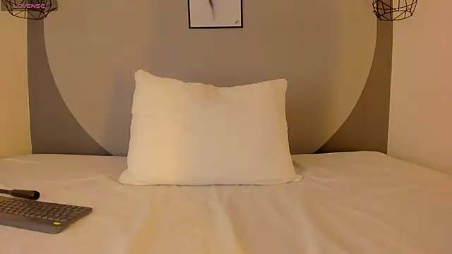 Snapshot of sarita_duque chatting on 27, 3, 2026 sarita duque online show from 27, 3, 2026