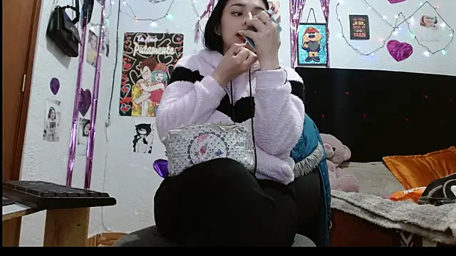 Saray extrovert  online show from 16, 1, 2025