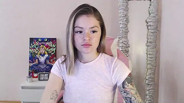 Snapshot of miaacatt chatting on 22, 9, 2025 miaacatt online show from 22, 9, 2025