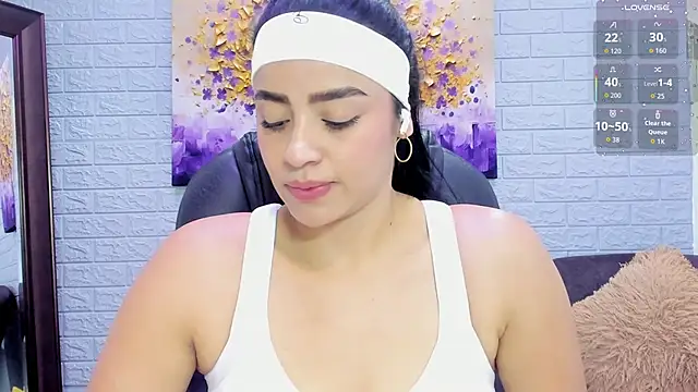 Paula Desousa online show from 10, 9, 2025