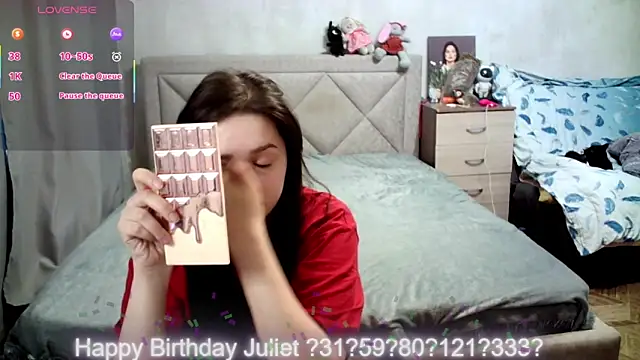 Snapshot of juliettkalen chatting on 17, 3, 2026 juliettkalen online show from 17, 3, 2026