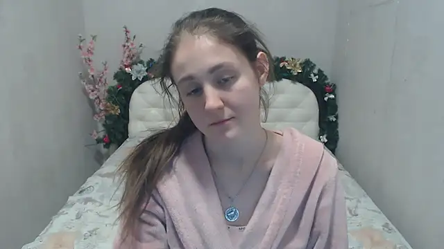Holliy Cooper online show from 16, 1, 2025