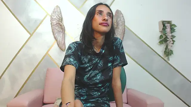 Snapshot of RoxanaCyrano_ chatting on 14, 1, 2025 RoxanaCyrano online show from 14, 1, 2025