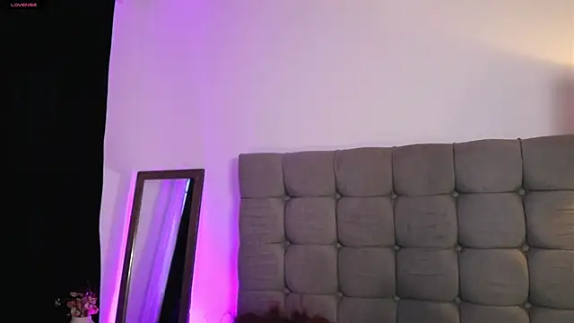 Snapshot of alix_bay chatting on 4, 1, 2025 alix bay online show from 4, 1, 2025