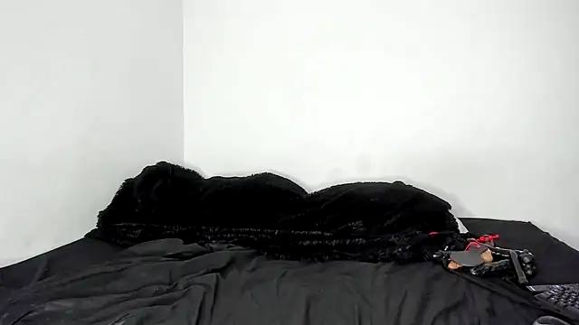 Snapshot of SweetBaby_nkl chatting on 4, 10, 2025 SweetBaby nkl online show from 4, 10, 2025