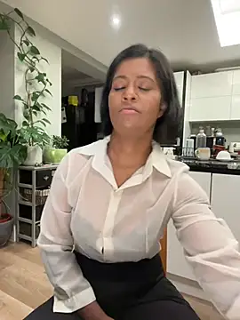 RoseMelanie online show from 12, 12, 2024