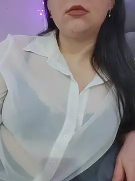 Snapshot of ErikaVlovely chatting on 21, 3, 2026 ErikaVlovely online show from 21, 3, 2026