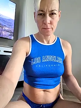 DarleenHot online show from 3, 10, 2025