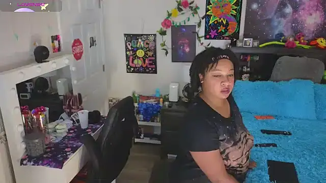 Snapshot of temptressbeauty24 chatting on 13, 9, 2025 temptressbeauty24 online show from 13, 9, 2025