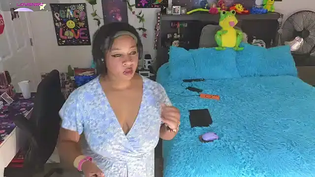 Snapshot of temptressbeauty24 chatting on 14, 9, 2025 temptressbeauty24 online show from 14, 9, 2025