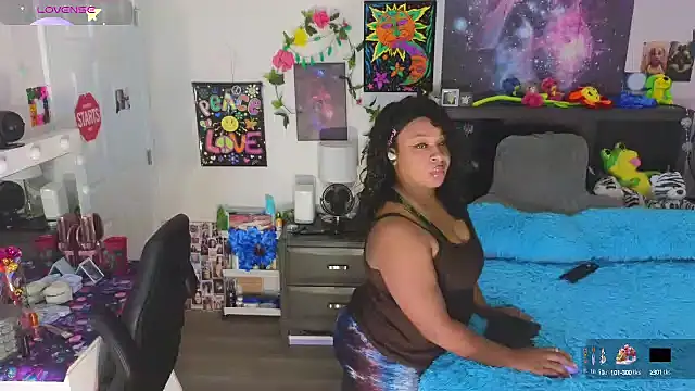 Snapshot of temptressbeauty24 chatting on 18, 9, 2025 temptressbeauty24 online show from 18, 9, 2025