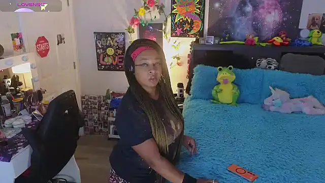 Snapshot of temptressbeauty24 chatting on 29, 9, 2025 temptressbeauty24 online show from 29, 9, 2025