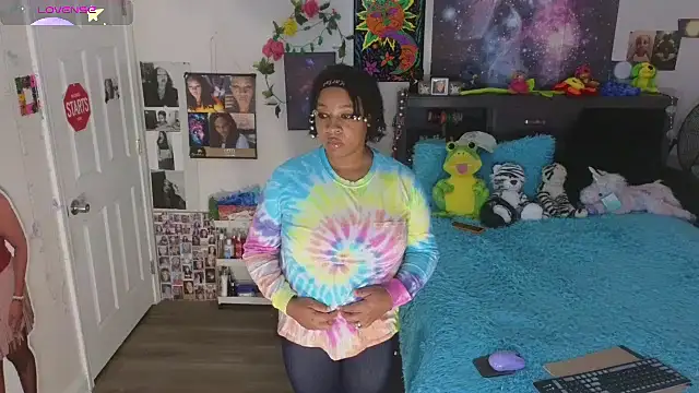 Snapshot of temptressbeauty24 chatting on 14, 10, 2025 temptressbeauty24 online show from 14, 10, 2025